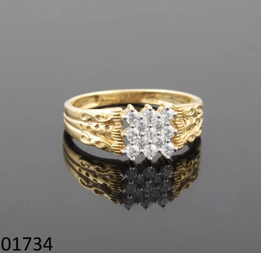 The Ishaan Filigree Diamond Cluster Ring by Chawla Jewellers