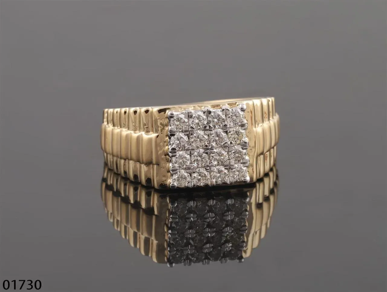 The Yuvraj Yellow Gold Link Cluster Ring by Chawla Jewellers