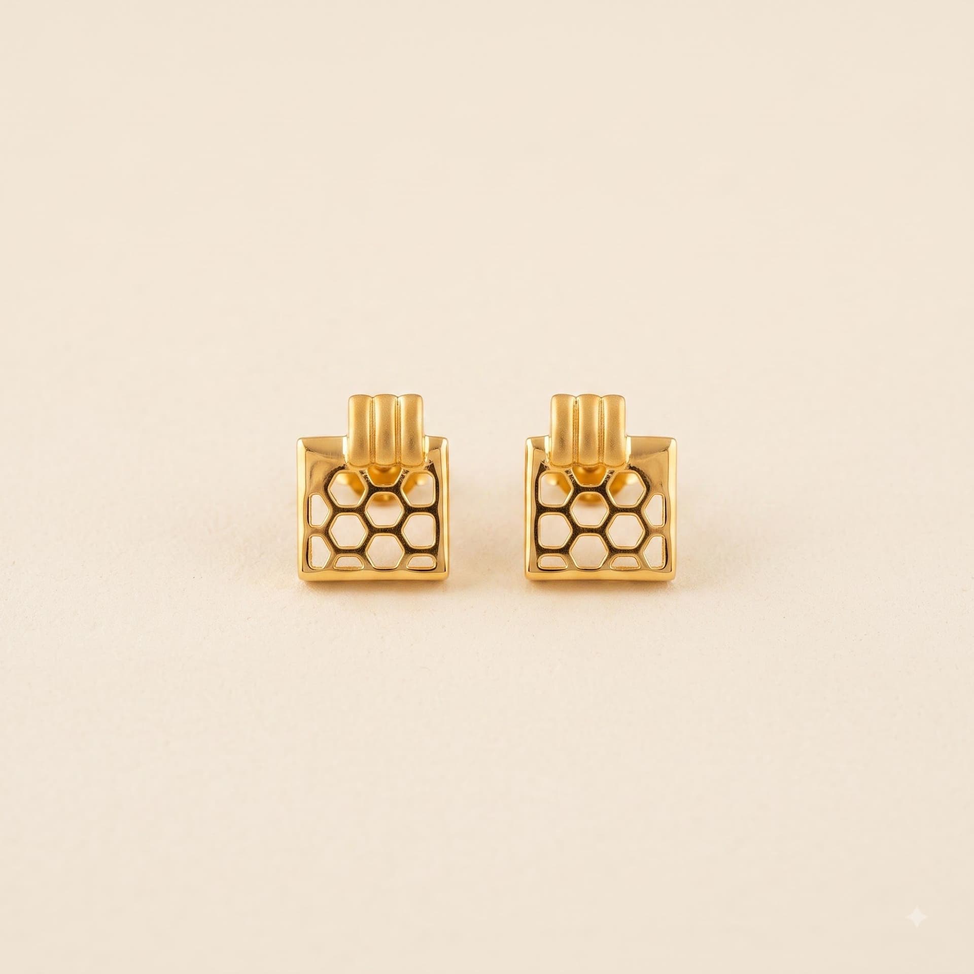 Lotus Comb Gold Tops by Chawla Jewellers